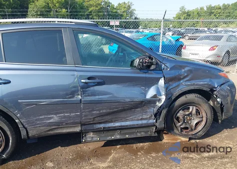 2013 Toyota Rav4 Le z USA, uszkodzony, nr VIN 2T3BFREV6DW013644